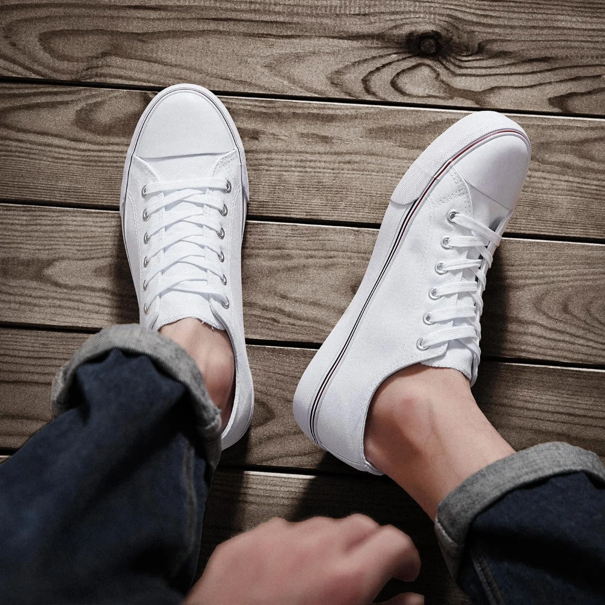 ZGR Men's Classic Low Top Canvas Sneaker in White, worn