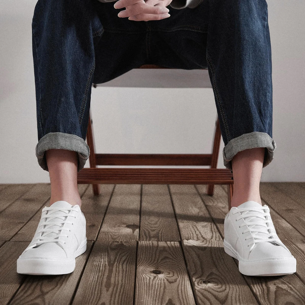 ZGR Men's White Leather-Look Sneaker in White, worn