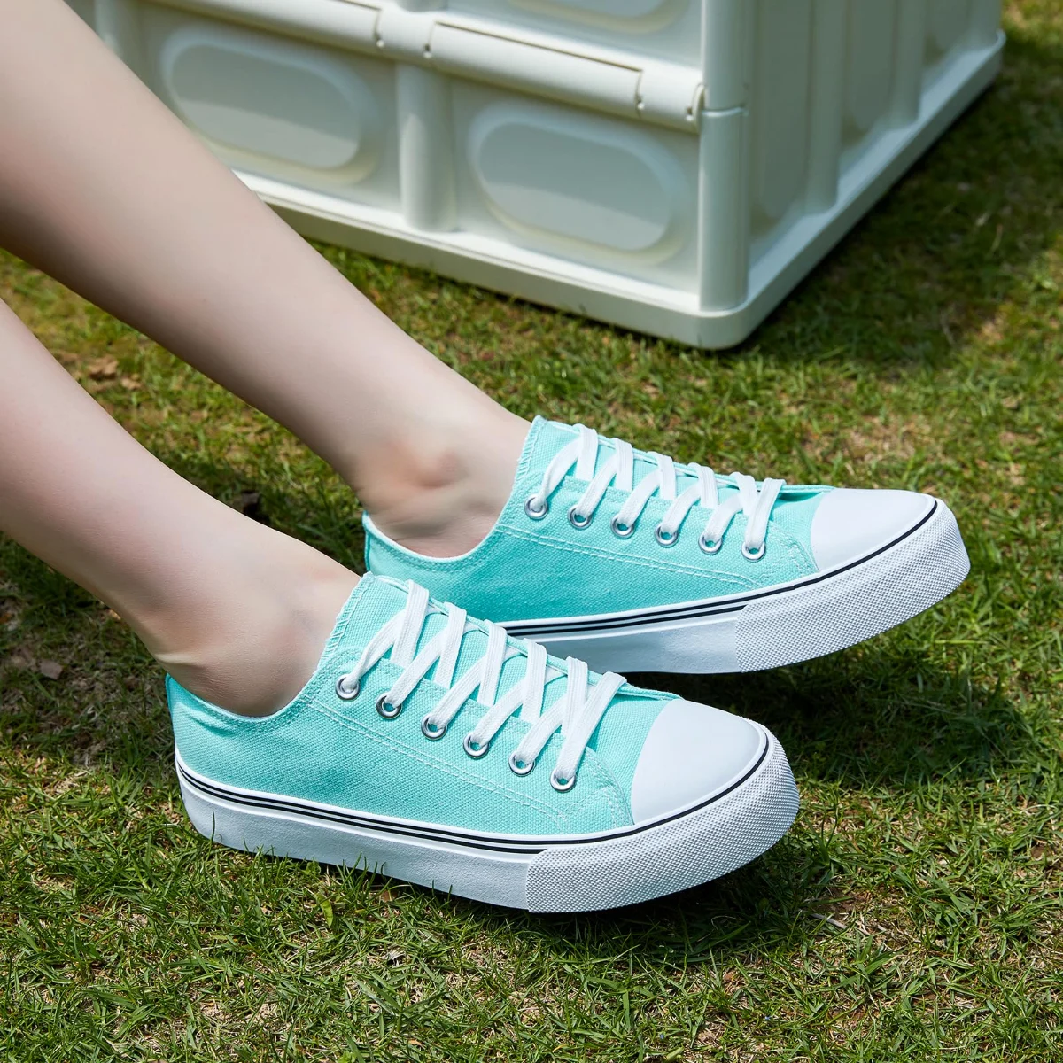 ZGR Padded Toe Low Top Canvas Sneaker in Light Green, worn
